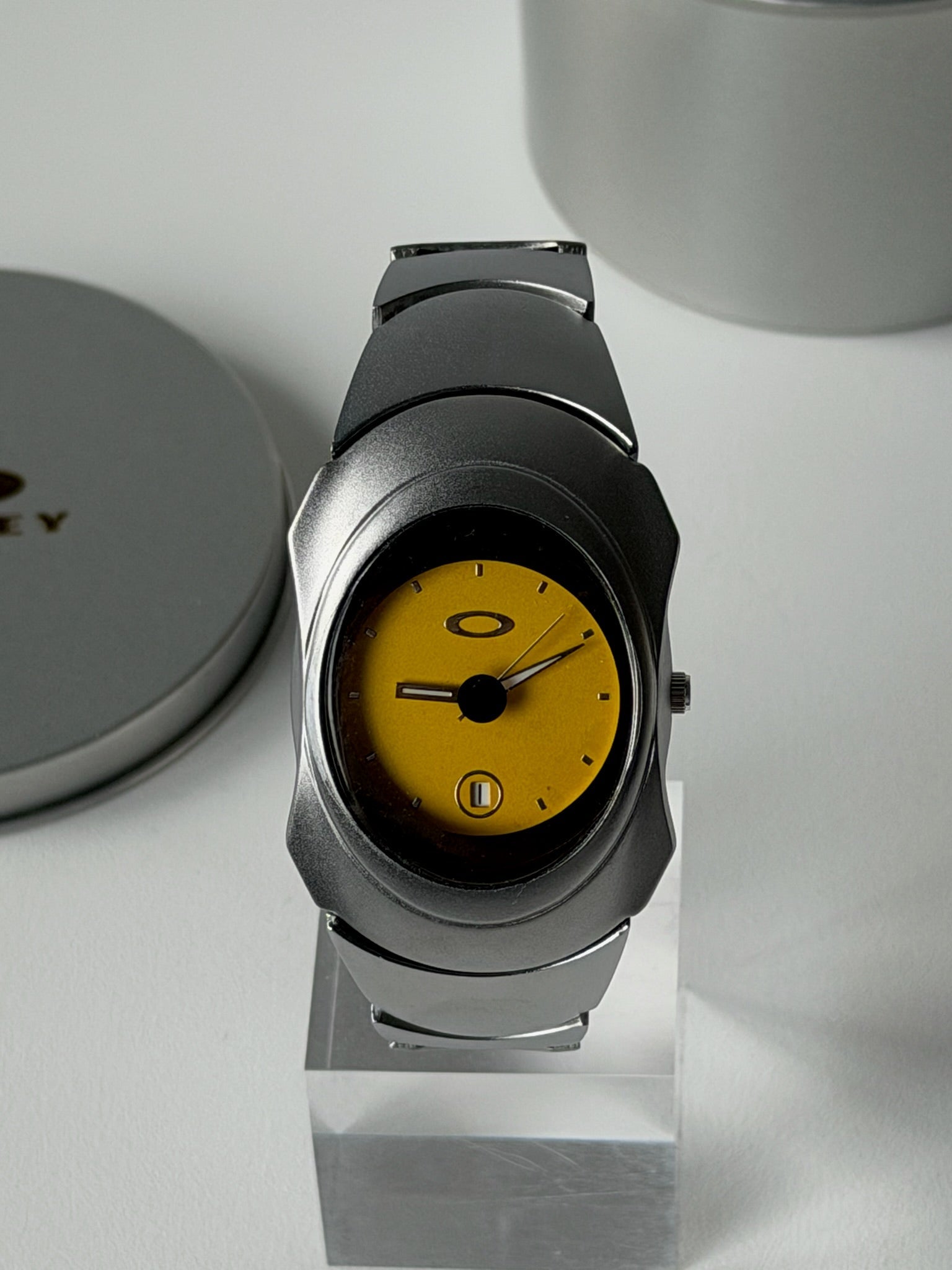 Oakley Time Bomb Style Watch – Sunburst Yellow